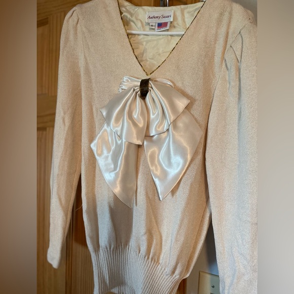 Vintage Knit Sweater - Picture 1 of 13